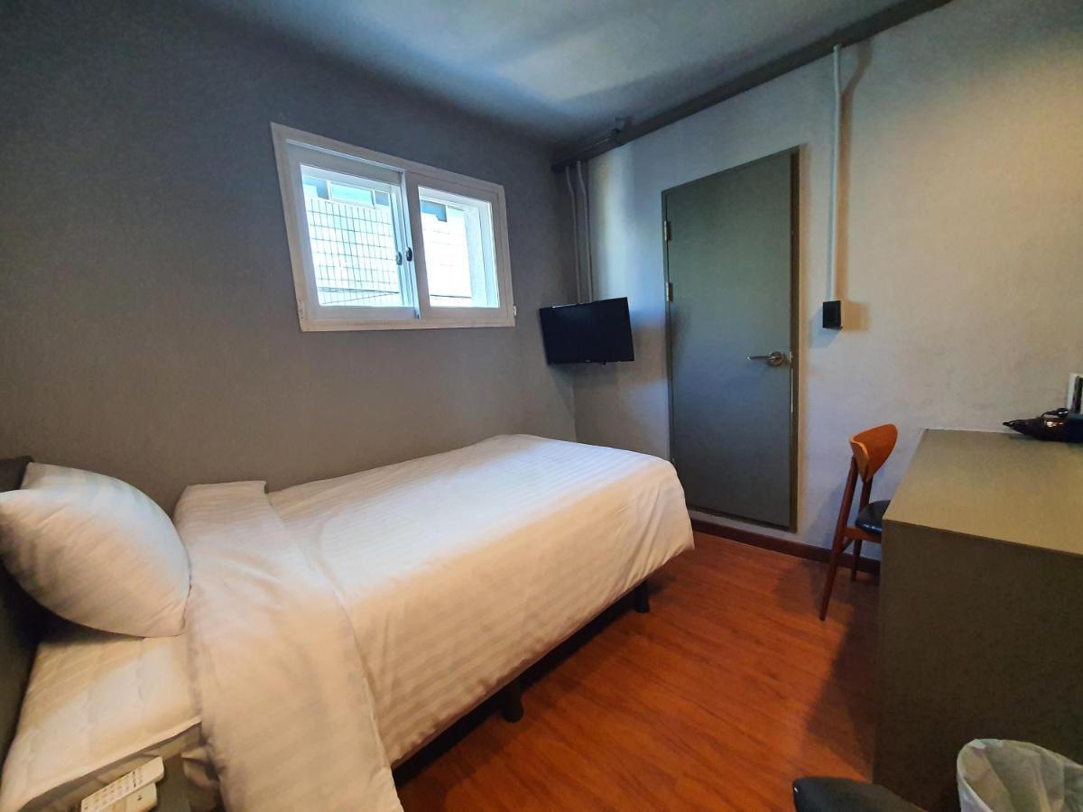 Hotel Daljee 2*
